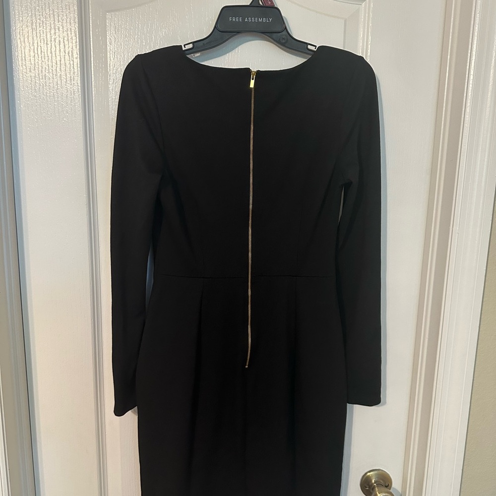 Banana Republic Black Long-Sleeve V-Neck Dress - Picture 6 of 6